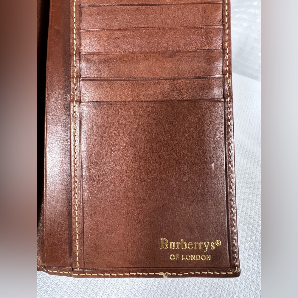 1029: Burberry Long Vertical Wallet: VGUC - Picture 9 of 10